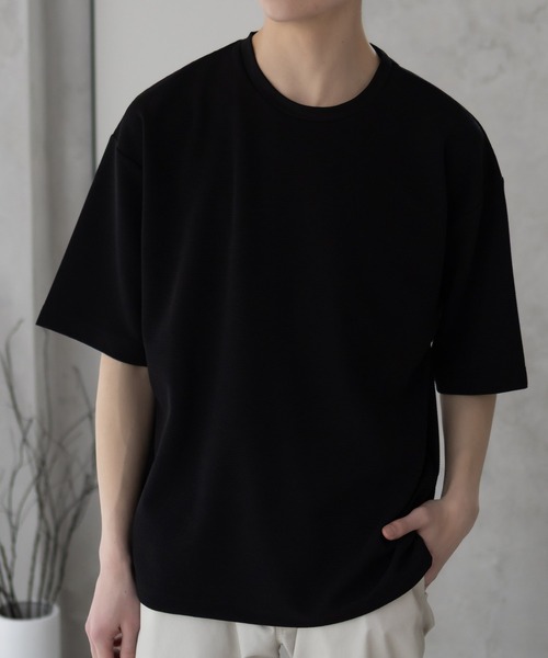 URBAN COLLECTION(アーバンコレクション)の「URBANCOLLECTION AIR Smoosy ドライリップル 無地テーパードTシャツ(Tシャツ/カットソー・メンズ・ブラック/モカ/ホワイト/ライトグレー/グリーン・S/M/L/XL)」の3枚目の写真