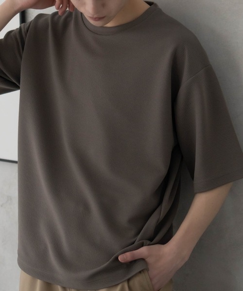 URBAN COLLECTION(アーバンコレクション)の「URBANCOLLECTION AIR Smoosy ドライリップル 無地テーパードTシャツ(Tシャツ/カットソー・メンズ・ブラック/モカ/ホワイト/ライトグレー/グリーン・S/M/L/XL)」の10枚目の写真