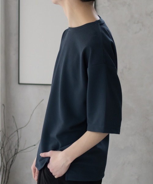 URBAN COLLECTION(アーバンコレクション)の「URBANCOLLECTION AIR Smoosy ドライリップル 無地テーパードTシャツ(Tシャツ/カットソー・メンズ・ブラック/モカ/ホワイト/ライトグレー/グリーン・S/M/L/XL)」の14枚目の写真