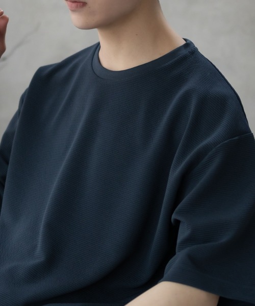 URBAN COLLECTION(アーバンコレクション)の「URBANCOLLECTION AIR Smoosy ドライリップル 無地テーパードTシャツ(Tシャツ/カットソー・メンズ・ブラック/モカ/ホワイト/ライトグレー/グリーン・S/M/L/XL)」の15枚目の写真