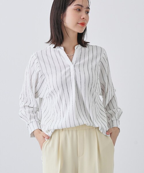 INDIVI(インディヴィ)の「【洗える/凹凸素材】ブラウスライク デザインジャージトップス(Tシャツ/カットソー・レディース・ホワイト系3/ブラック/イエロー系その他/ブルーグリーン・05/13/15 /34/38)」の2枚目の写真