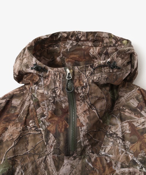 atmos(アトモス)の「atmos Front Pocket Ripstop Anorak Hoodie / アトモス フロント ポケット リップストップ アノラック パーカー(その他アウター・メンズ・ウッドランド/カーキ/ブラック・M/L/XL)」の8枚目の写真