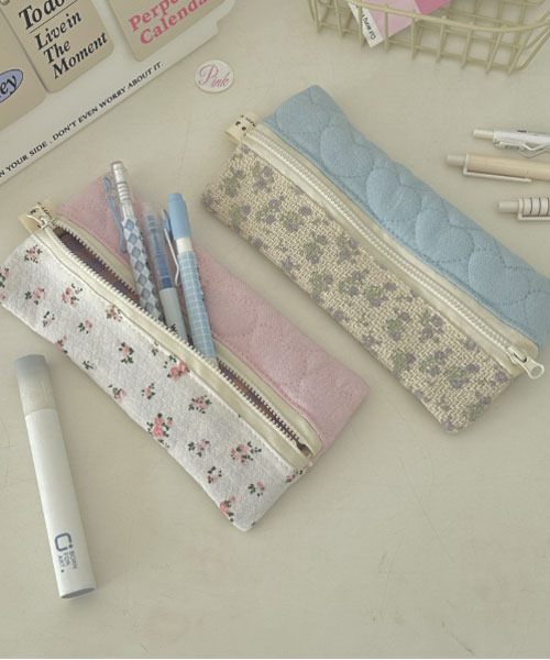 TONE SELECT GOODS(トーンセレクトグッズ)の「【urge select】小花柄 ナチュラルデザイン ペンポーチ(ポーチ・レディース・ライトピンク/ライトブルー・FREE)」の7枚目の写真