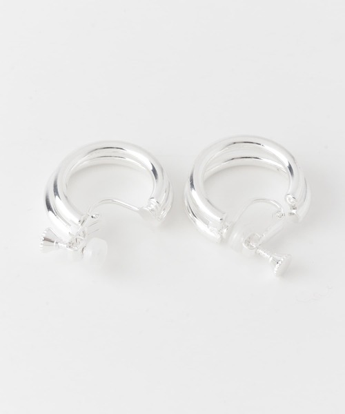 SMELLY（スメリー）の「ダブルラインフープイヤリング（イヤリング・レディース・シルバー・-）」の7枚目の写真