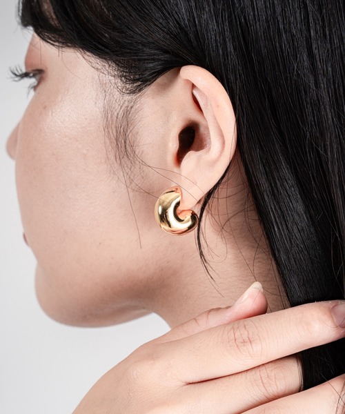 JENNYBIRD(ジェニーバード)の「【JENNY BIRD/ジェニーバード】フープピアス TOME HOOPS - MEDIUM(ピアス(両耳用)・レディース・シルバー/ゴールド・FREE)」の8枚目の写真