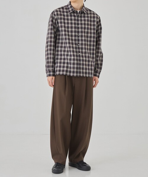 UNITED TOKYO(ユナイテッドトウキョウ)の「国産【尾州ウール】DRY WOOL シアーオンブレチェックシャツ |夏服|防臭|防シワ|通気性|インナー|レイヤード(シャツ/ブラウス・メンズ・ブラック/ブラウン・1/2)」の5枚目の写真