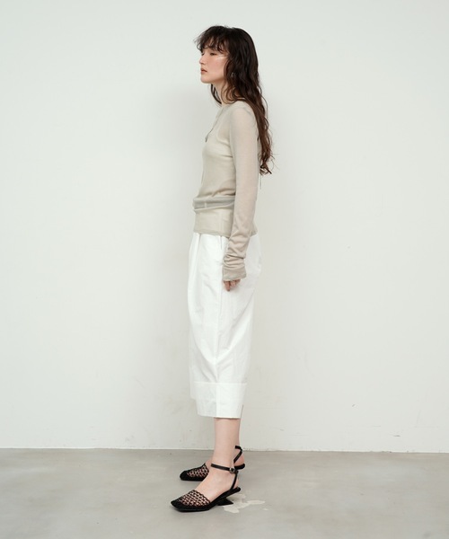 Lutim by u（ルチバイユー）の「Sheer rib loose cuff tops / シアーリブルーズカフスクルーネックトップス（Tシャツ/カットソー・レディース・クリーム/オフホワイト/ブラック/グレイッシュベージュ・FREE）」の10枚目の写真