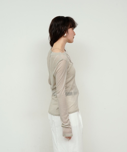 Lutim by u（ルチバイユー）の「Sheer rib loose cuff tops / シアーリブルーズカフスクルーネックトップス（Tシャツ/カットソー・レディース・クリーム/オフホワイト/ブラック/グレイッシュベージュ・FREE）」の14枚目の写真