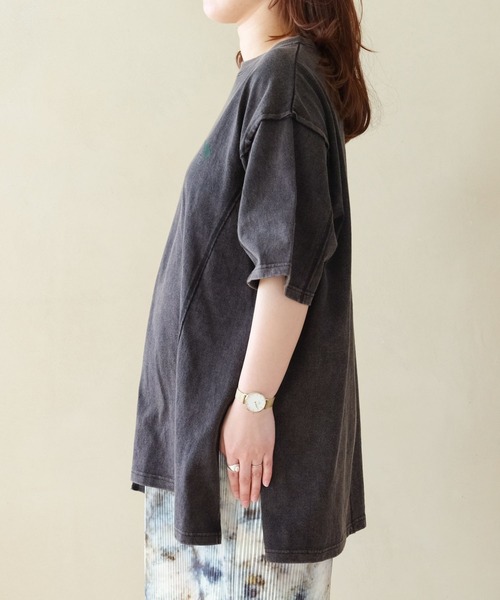 LEPSIM（レプシィム）の「【産前・産後対応】マタニティ／接ぎチュニックワンピース　327406（マタニティウェア/グッズ・レディース・オフホワイト/チャコールグレー/ブラウン・FREE）」の19枚目の写真