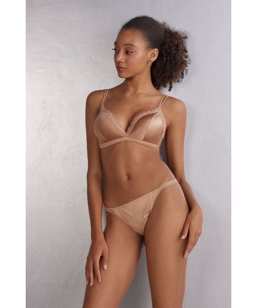 インティミッシミ　intimissimi ブラショーツ　セット　ヴィクトリア インティミッシミ intimissimi ブラショーツ セット ヴィ