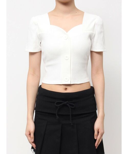 EMODA（エモダ）の「フロントボタンショートリブトップ（Tシャツ/カットソー・レディース・ピンク/グレー/ホワイト/ブラック/ブルー・FREE）」の2枚目の写真