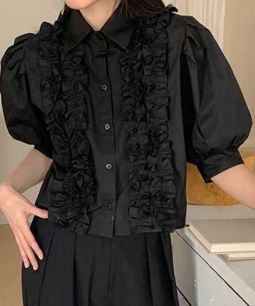 ブラウス シャツ フリルギャザーテープパフスリーブ前開きブラウス レディース フリルギャザーテープパフスリーブ前開きブラウス（シャツ