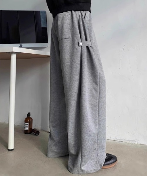 link lot(リンクロット)の「サイドスナップボタンワイドスウェットパンツ 変形パンツ ウエストゴム(スウェットパンツ・メンズ・グレー/ブラック・M/L)」の12枚目の写真