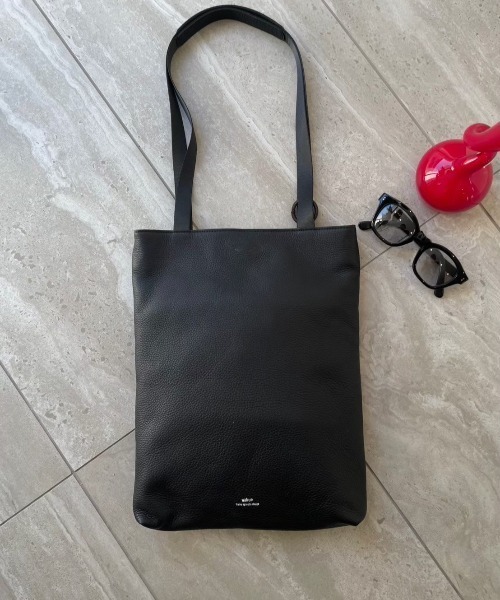 waku（ワク）の「WK-0101　waku　『KURO Series』 ひねり金具付きトート　※A4収納可（トートバッグ・メンズ・ブラック・FREE）」の6枚目の写真