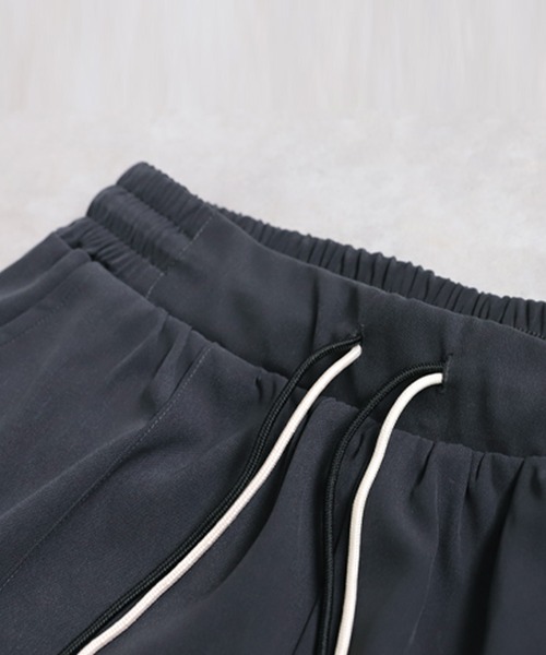 antiqua(アンティカ)の「サイドライントラックパンツ(その他パンツ・レディース・グレー/ブラック・MEDIUM/LARGE)」の12枚目の写真