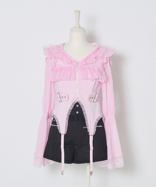 AVENCHUMU（アバンチュウム）の「Flared sleeve ribbon and frill zip