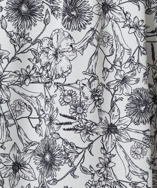 BEAUTY&YOUTH UNITED ARROWS（ビューティーアンドユースユナイテッドアローズ）の「【WEB限定/日比谷花壇コラボアイテム】フラワープリント ギャザーマキシスカート -ウォッシャブル-（スカート・レディース・ブラック/ベージュ/オフホワイト・FREE）」の21枚目の写真
