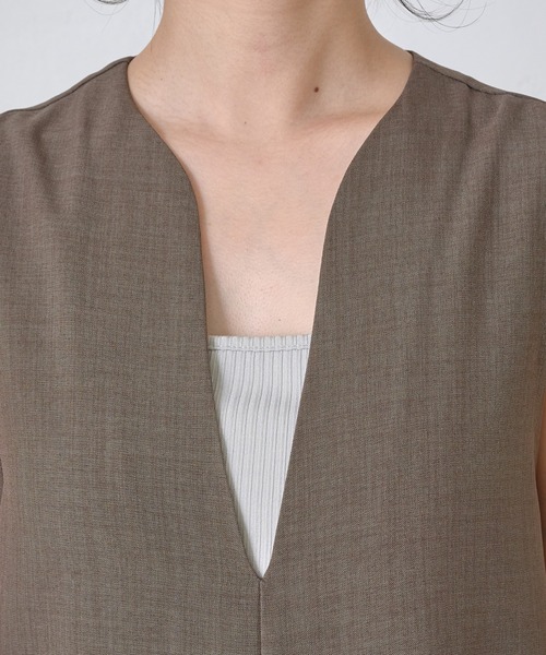 COLONY 2139(コロニートゥーワンスリーナイン)の「Vネックロンパース(つなぎ/オールインワン・レディース・ブラック/ブラウン・FREE)」の21枚目の写真