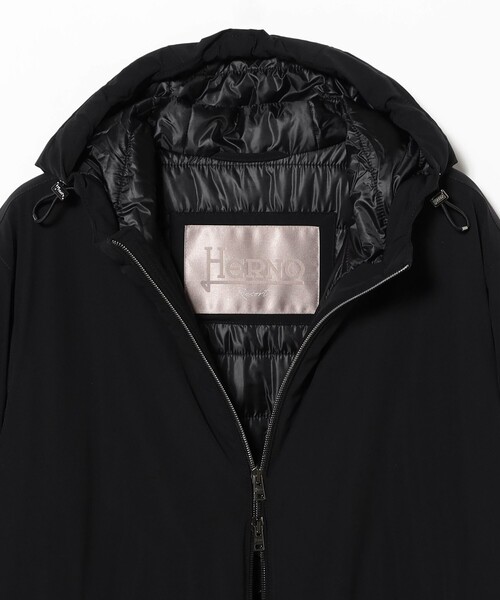 BEAMS F（ビームスエフ）の「HERNO / ストレッチナイロン パッカブル 中綿ブルゾン（ブルゾン・メンズ・ブラック・48/46/52/50）」の9枚目の写真