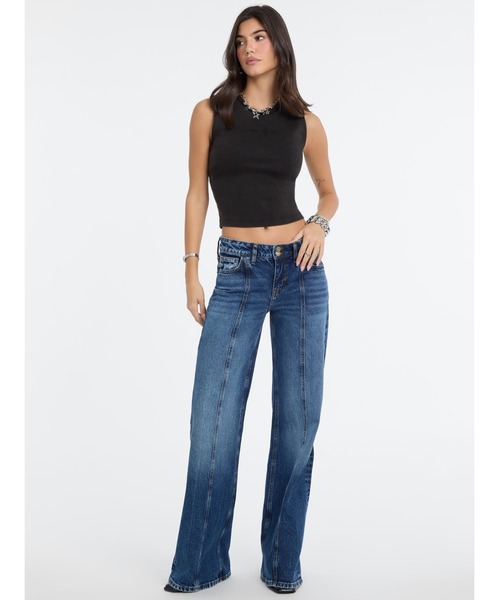 Guess（ゲス）の「GUESS Originals Open Back Script Tee ノースリーブトップス（Tシャツ/カットソー・レディース・ブラック/ホワイト系その他・SMALL/X-SMALL/LARGE/MEDIUM）」の4枚目の写真