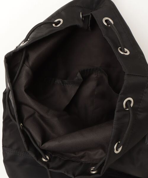 Vini（ヴィニ）の「巾着 ナイロン リュック（バックパック/リュック・レディース・ブラック・FREE）」の6枚目の写真