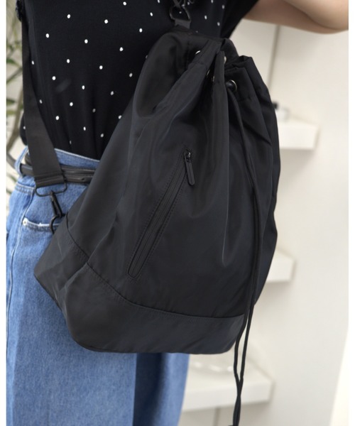 Vini（ヴィニ）の「巾着 ナイロン リュック（バックパック/リュック・レディース・ブラック・FREE）」の9枚目の写真