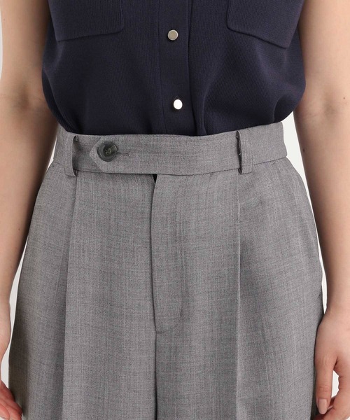 Andemiu（アンデミュウ）の「ライトセンタープレスワイドパンツ577640（スラックス・レディース・チャコールグレー/ライトベージュ・SMALL/MEDIUM）」の17枚目の写真