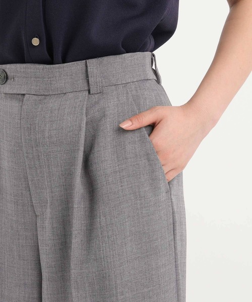 Andemiu（アンデミュウ）の「ライトセンタープレスワイドパンツ577640（スラックス・レディース・チャコールグレー/ライトベージュ・SMALL/MEDIUM）」の18枚目の写真