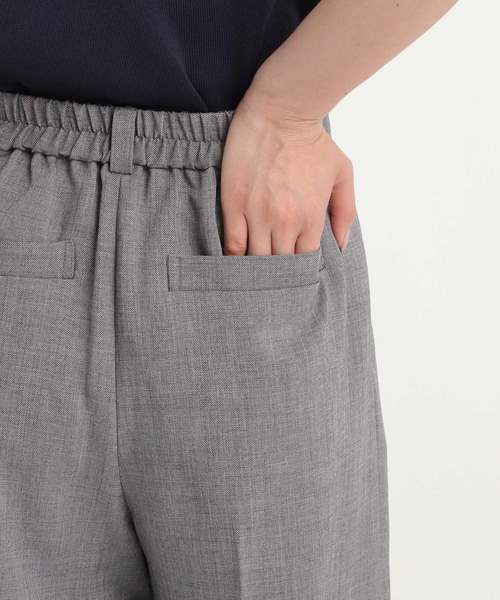 Andemiu（アンデミュウ）の「ライトセンタープレスワイドパンツ577640（スラックス・レディース・チャコールグレー/ライトベージュ・SMALL/MEDIUM）」の21枚目の写真