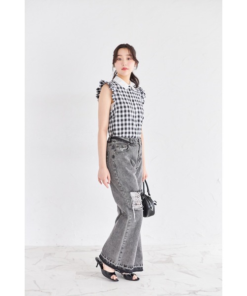 tocco closet(トッコ クローゼット)の「【ZOZO限定】レース×ダメージ加工フレアデニムパンツ(デニムパンツ・レディース・ブルー/ブラック/サックスブルー・M)」の5枚目の写真