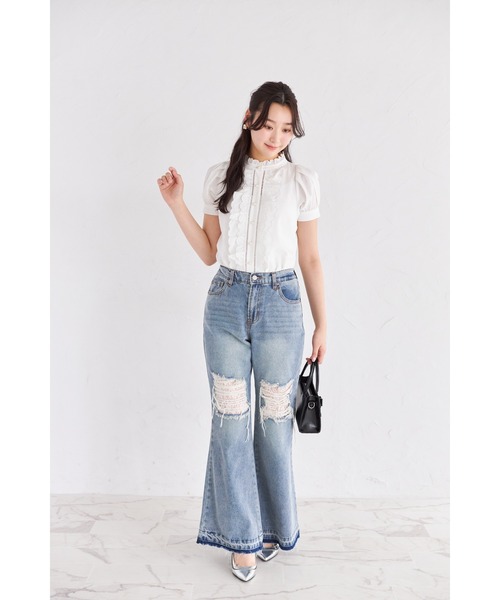 tocco closet(トッコ クローゼット)の「【ZOZO限定】レース×ダメージ加工フレアデニムパンツ(デニムパンツ・レディース・ブルー/ブラック/サックスブルー・M)」の12枚目の写真