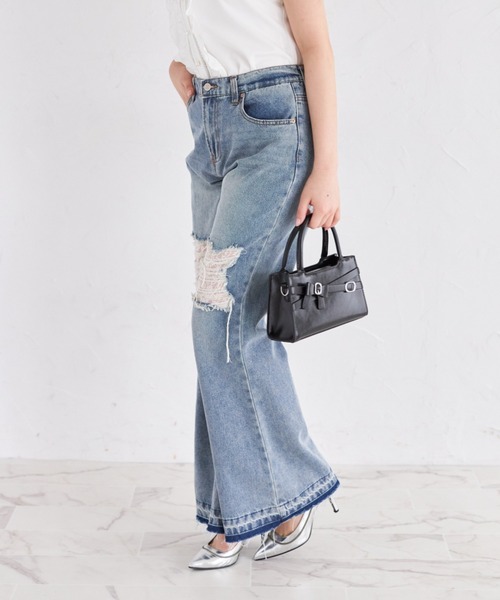 tocco closet(トッコ クローゼット)の「【ZOZO限定】レース×ダメージ加工フレアデニムパンツ(デニムパンツ・レディース・ブルー/ブラック/サックスブルー・M)」の19枚目の写真