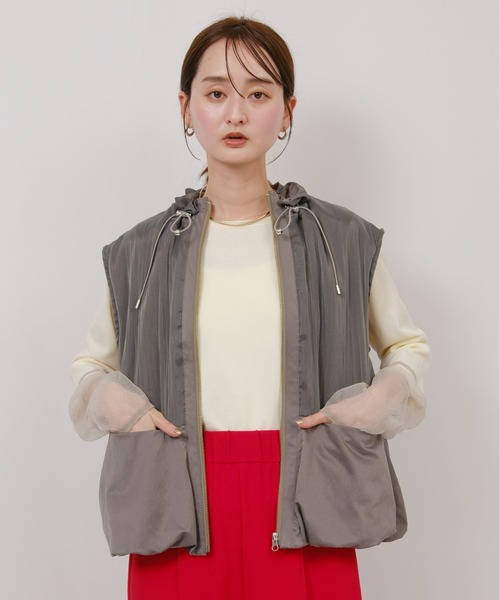 palm RICHE(ポームリシュ)の「異素材切り替えバルーンヘムベスト(ベスト・レディース・ブラック/グレー・M)」の16枚目の写真