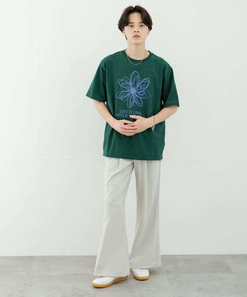 SENSE OF PLACE by URBAN RESEARCH(センスオブプレイスバイアーバンリサーチ)の「フラワーアートグラフィックショートスリーブTシャツ(Tシャツ/カットソー・メンズ・ライトベージュ/チャコールグレー/グリーン・MEDIUM/LARGE)」の22枚目の写真