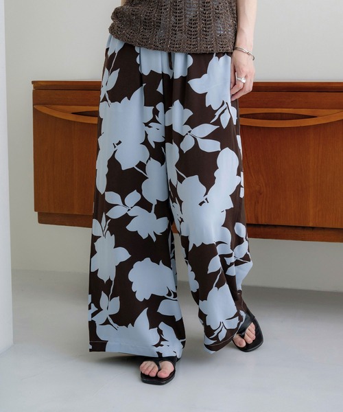 NOAHL(ノアル)の「【NOAHL】ボタニカルパンツ(その他パンツ・レディース・ブラウン系/ブラック系・M/S)」の15枚目の写真