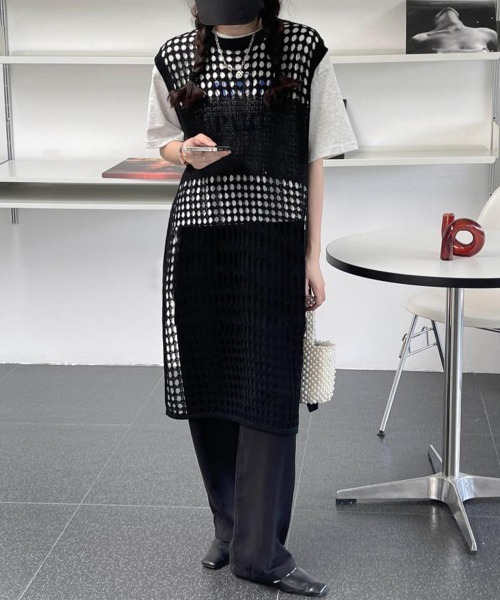 Miniministore(ミニミニストア)の「透かし編みロングベストサイドスリット夏服(ベスト・レディース・ホワイト/ブラック・FREE)」の5枚目の写真