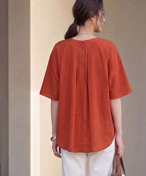 STYLE DELI（スタイルデリ）の「【LUXE】シボ生地プリーツタック５分袖ブラウス（Tシャツ/カットソー・レディース・ブルー系/オレンジ・FREE）」の5枚目の写真
