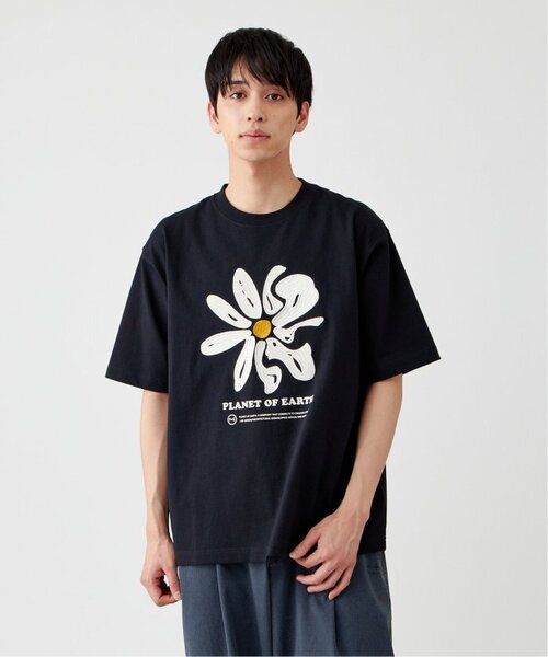 B.C STOCK(ベーセーストック)の「《追加3》【PLANET OF EARTH】フラワー エンブロイダリーTシャツ(Tシャツ/カットソー・メンズ・アイボリー/チャコールグレー/ホワイト/ライトグレー・MEDIUM/LARGE)」の11枚目の写真
