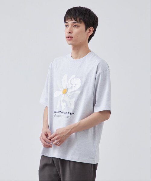 B.C STOCK(ベーセーストック)の「《追加3》【PLANET OF EARTH】フラワー エンブロイダリーTシャツ(Tシャツ/カットソー・メンズ・アイボリー/チャコールグレー/ホワイト/ライトグレー・MEDIUM/LARGE)」の5枚目の写真