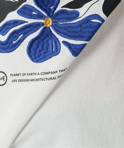 B.C STOCK(ベーセーストック)の「《追加3》【PLANET OF EARTH】フラワー エンブロイダリーTシャツ(Tシャツ/カットソー・メンズ・アイボリー/チャコールグレー/ホワイト/ライトグレー・MEDIUM/LARGE)」の16枚目の写真