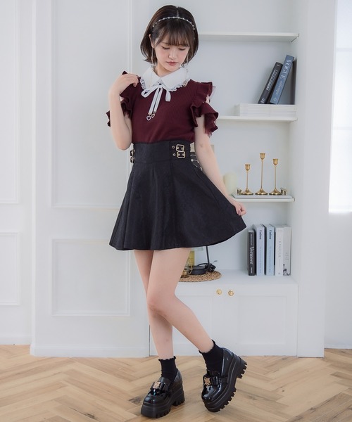couture BY ROJITA(クチュールバイロジータ)の「ショルダーラッフルフリルトップス(Tシャツ/カットソー・レディース・ボルドー/ブラック/ホワイト・FREE)」の14枚目の写真