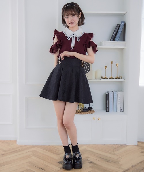 couture BY ROJITA(クチュールバイロジータ)の「ショルダーラッフルフリルトップス(Tシャツ/カットソー・レディース・ボルドー/ブラック/ホワイト・FREE)」の16枚目の写真