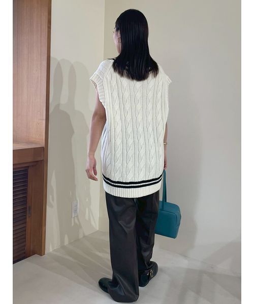 Mila Owen（ミラオーウェン）の「チルデンニットベスト（ベスト・レディース・グレー/アイボリー/ライトブルー・0/1）」の16枚目の写真