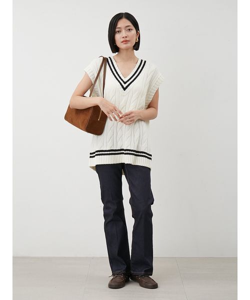 Mila Owen（ミラオーウェン）の「チルデンニットベスト（ベスト・レディース・グレー/アイボリー/ライトブルー・0/1）」の8枚目の写真