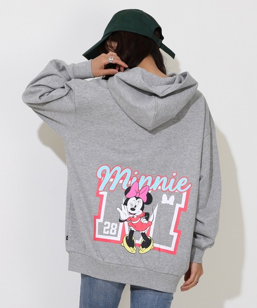 Disney(ディズニー)の「親子お揃い ディズニー サガラワッペン ジップパーカー 0904A(パーカー・レディース・その他9/ブラック×レッド・XL/L/M/S)」の2枚目の写真
