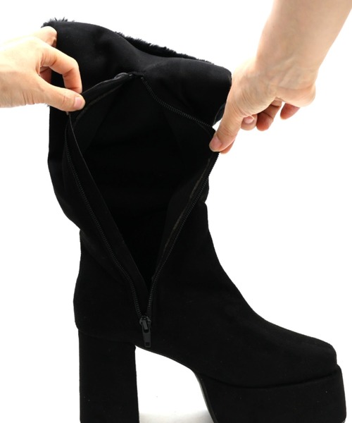 VIVIAN（ヴィヴィアン）の「ふわふわファー厚底プラットフォームロングブーツ（ブーツ・レディース・ベージュ系その他3/ブラック系その他3・S/M/L/LL）」の21枚目の写真