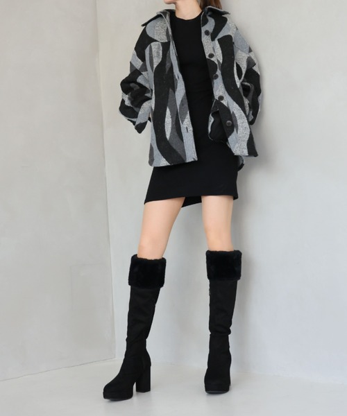 VIVIAN（ヴィヴィアン）の「ふわふわファー厚底プラットフォームロングブーツ（ブーツ・レディース・ベージュ系その他3/ブラック系その他3・S/M/L/LL）」の7枚目の写真