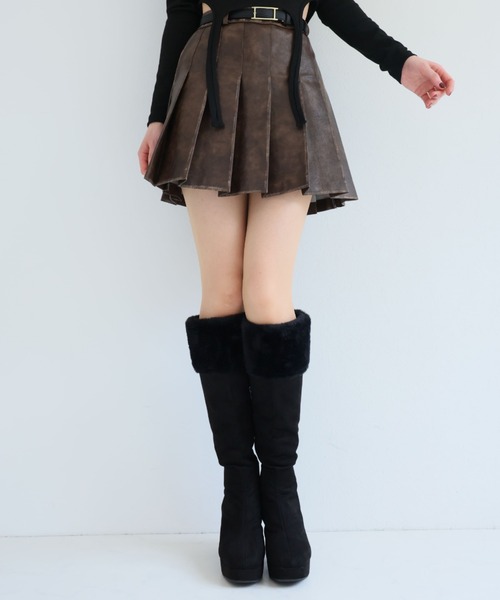 VIVIAN（ヴィヴィアン）の「ふわふわファー厚底プラットフォームロングブーツ（ブーツ・レディース・ベージュ系その他3/ブラック系その他3・S/M/L/LL）」の9枚目の写真