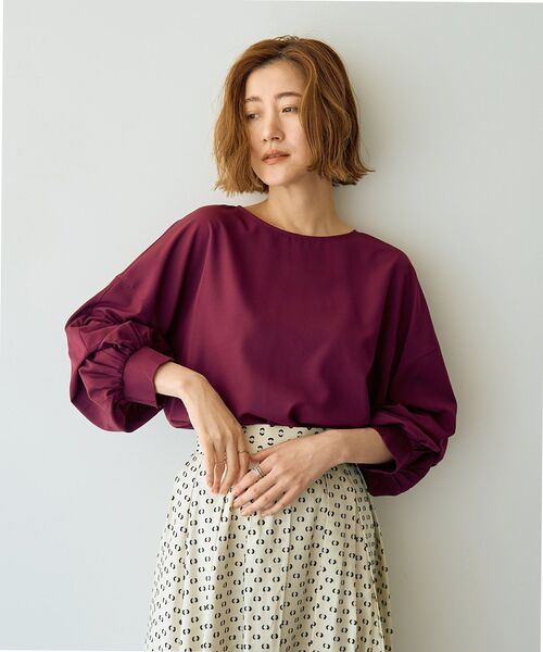 YECCA VECCA（イェッカヴェッカ）の「2wayボリューム袖ブラウス（シャツ/ブラウス・レディース・ライトベージュ/ブルーグリーン/ボルドー/ハウンドトゥース・FREE）」の3枚目の写真