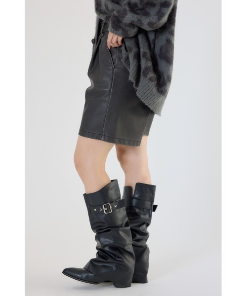 RODEO CROWNS WIDE BOWL（ロデオクラウンズワイドボウル）の「ヴィンテージフェイクレザーハーフパンツ（その他パンツ・レディース・ブラック/ダークグリーン/ブラウン・SMALL/MEDIUM）」の5枚目の写真